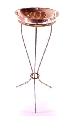 3 leg planter stand with planter